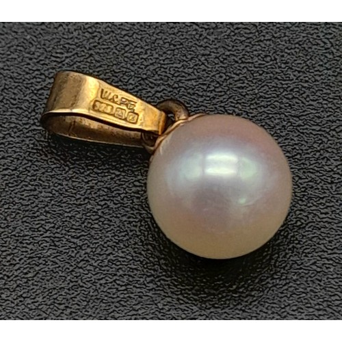 999 - 9k yellow gold pearl pendant (0.7cm pearl) and 9k yellow gold garnet & cubic zirconia pendant (garne... 