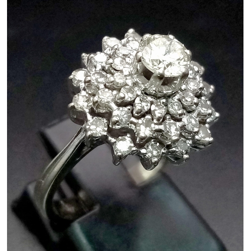 160 - An 18 K white gold ring with a cluster of diamonds (2.50 carats appr). Ring size: K, weight: 6.3 g. ... 