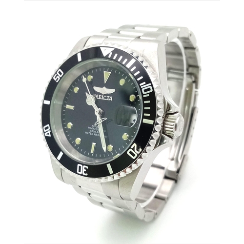 110 - An Invicta Stainless Steel, Professional Divers Bracelet Watch. Water Resistant 200m. Skeleton Back,... 