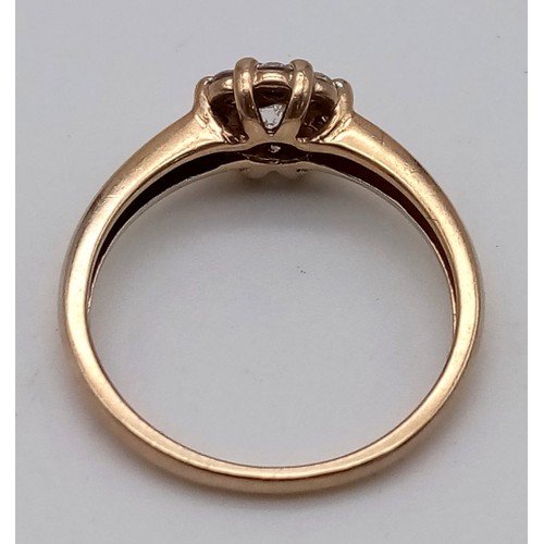 179 - A classic mid century stone set cluster ring. set in 9k yellow gold, Ring Size O, Weight 2.4 grams.