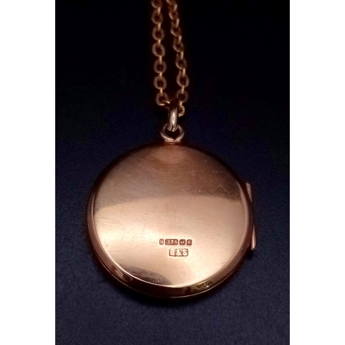 19 - A Vintage 9K Yellow Gold Locket on a 9K Yellow Gold Necklace. 20mm pendant diameter. 52cm length. 6.... 