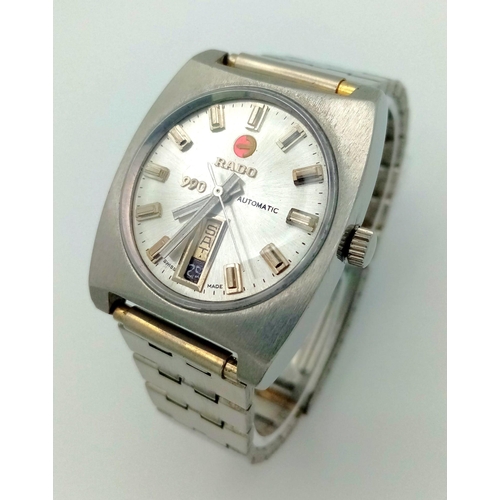 94 - A Rare Vintage Rado 990 Automatic Gents Watch. Stainless steel strap and case - 35mm. Silver tone di... 