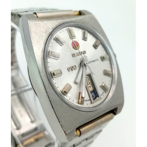 94 - A Rare Vintage Rado 990 Automatic Gents Watch. Stainless steel strap and case - 35mm. Silver tone di... 