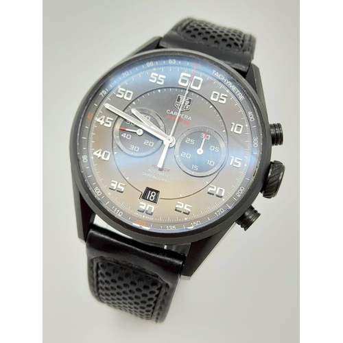 25 - A Tag Heuer Carrera Flyback Automatic Chronograph Gents Watch. Black leather/rubber strap. Case - 44... 