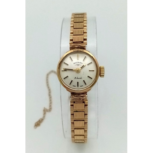 39 - A Vintage Rotary 9K Yellow Gold Mechanical Ladies Watch. 9k gold bracelet and case - 16mm. 21 jewels... 