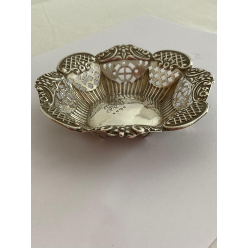 168 - Antique SILVER BONBON DISH, decorated with beautiful Silver openwork and floral edging. Clear hallma... 