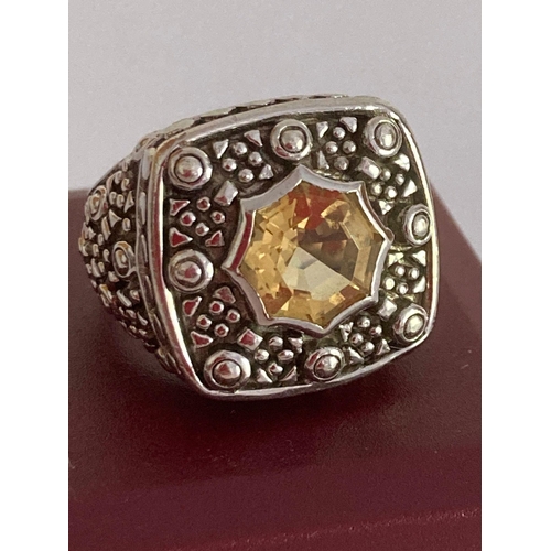 21 - Fabulous vintage SILVER and CITRINE RING, Consisting an ornate chunky Silver Ring with CITRINE Mount... 