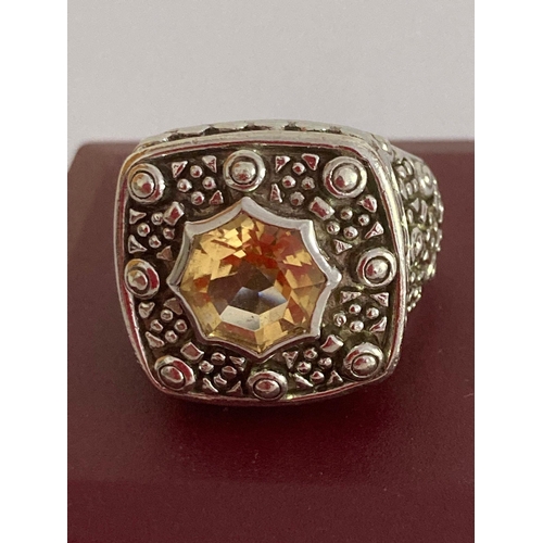 21 - Fabulous vintage SILVER and CITRINE RING, Consisting an ornate chunky Silver Ring with CITRINE Mount... 