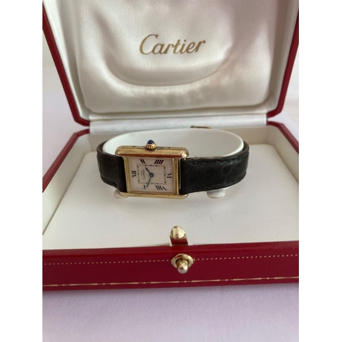 84 - Ladies vintage CARTIER TANK MUST 2415 Wristwatch. Serial number 076519PL. Finished in 18 carat GOLD ... 