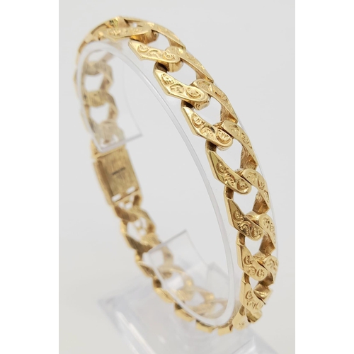 26 - 9k yellow gold heavy weight detailed curb bracelet, approx 24cm length, 48.5g weight