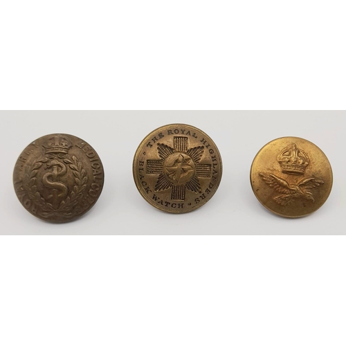 1824 - A Small Collection of Nine British WW2 Era Different Sized Buttons.