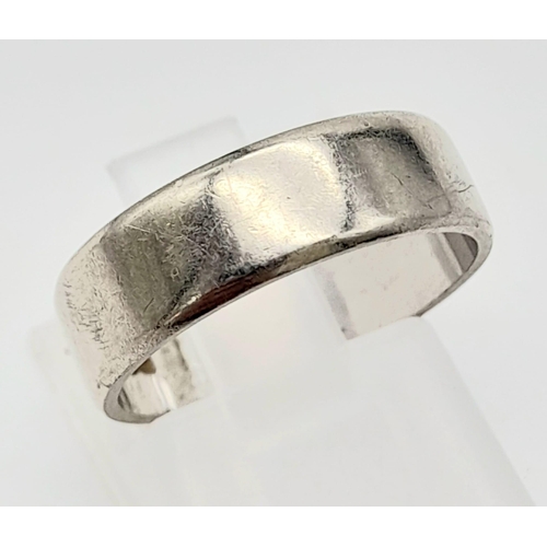 24 - A Vintage 18K White Gold Band Ring. Size K 1/2. 4.47g