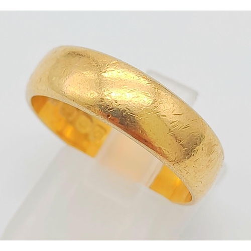 52 - A Vintage 22k Yellow Gold Band Ring. Size R. 7.31g. Full hallmarks.