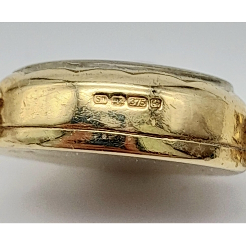 913 - A 9K Yellow Gold Vintage Ladies Sovereign Watch. 9K gold bracelet and case - 15mm. Quartz movement i... 