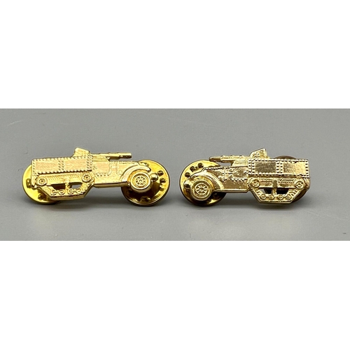 740 - WW2 U.S.A. Tank Destroyers Officers Collar Badges.