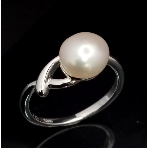 752 - New Sterling Silver Knot Design Pearl Set Ring Size M. Set with an 8mm Baroque Pearl the Ring Weighs... 