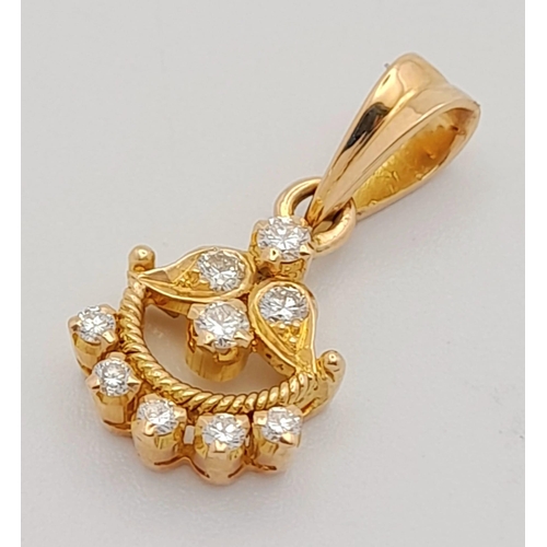 456 - 18k yellow gold diamond drop pendant (dia:0.30ct) 2cm length, 1.6g