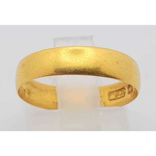 458 - A Vintage 22K Gold Band Ring. 2.08g, size M1/2.