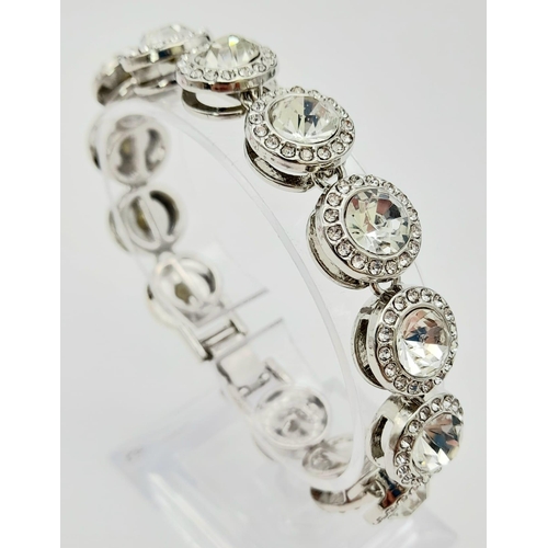 725 - SILVER TONE STONE SET TIFFANY STYLE BRACELET 37.3G