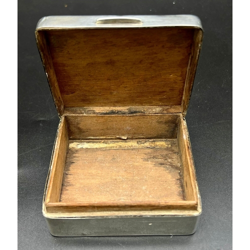 17 - A 1926 Sterling Silver (wood interior) Trinket Box. Birmingham hallmarks. Good condition. 8.5cm x 7c... 