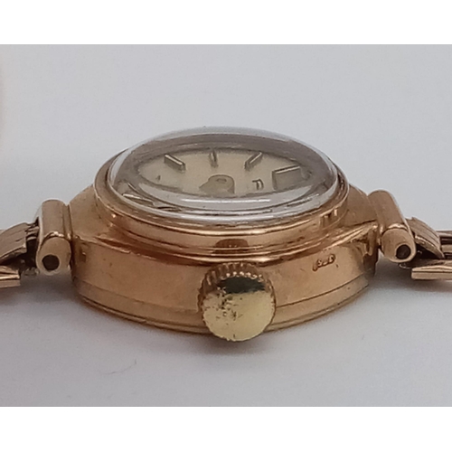 1619 - A Vintage Rotary 17 Jewel 9K Gold Ladies Watch. 9K gold bracelet and case - 15mm. Gold tone dial. Me... 