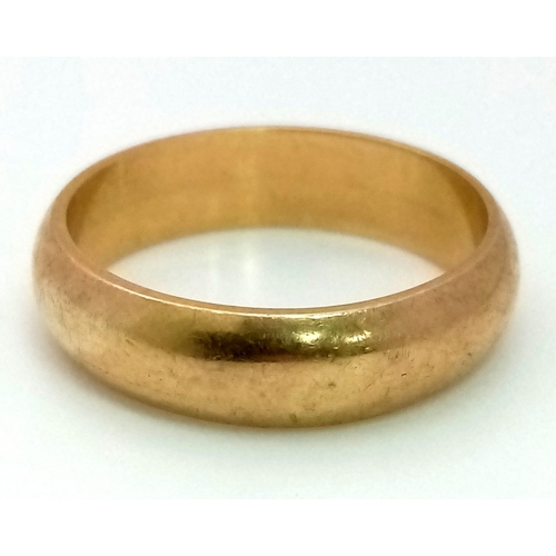 1627 - A Vintage 9K Yellow Gold Band Ring. Size O. 4.32g.