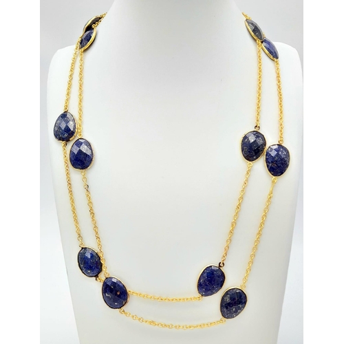 465 - A Lapis Lazuli Chain Link Gilded Necklace with a Pair of Lapis Earrings set in Gilded 925 Silver. 10... 