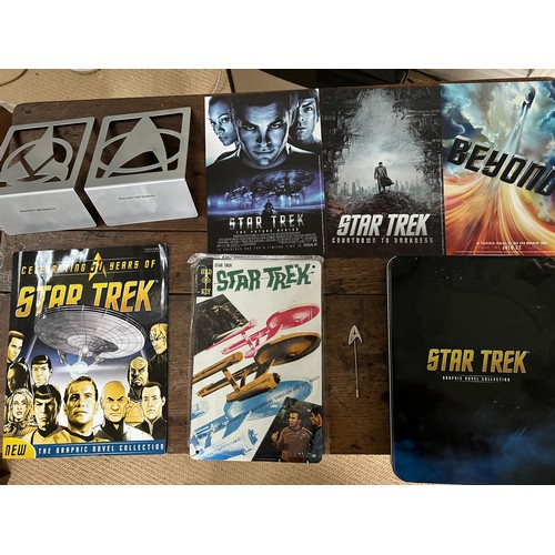 92 - An Incredible Eaglemoss Star Trek Graphic Novel Collection. Perfect Star Trek collectibles - 89 book... 