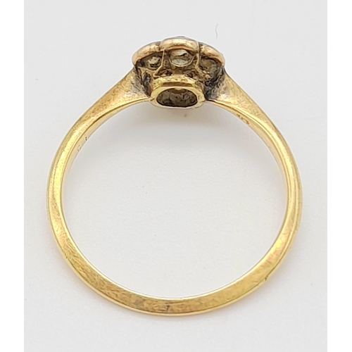 369 - 18K YELLOW GOLD VINTAGE OLD CUT DIAMOND CLUSTER RING. 0.25CT DIAMOND. TOTAL WEIGHT 1.4G. SIZE J