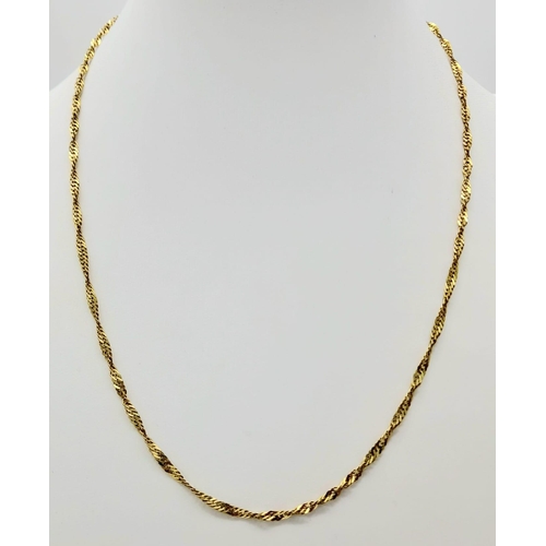 923 - A 9K Yellow Gold Twist Necklace. 40cm. 2.93g