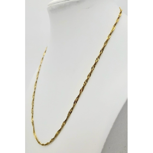 923 - A 9K Yellow Gold Twist Necklace. 40cm. 2.93g