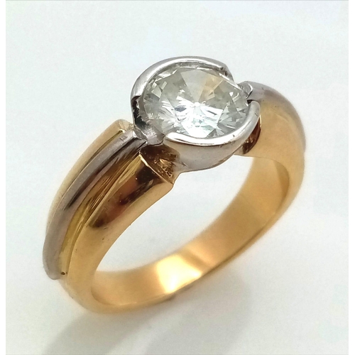756 - A DESIGNER 1.75ct DIAMOND SOLITAIRE RING IN WHITE AND YELLOW GOLD .  8.2gms    size L