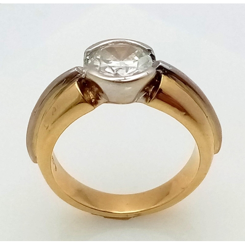 756 - A DESIGNER 1.75ct DIAMOND SOLITAIRE RING IN WHITE AND YELLOW GOLD .  8.2gms    size L