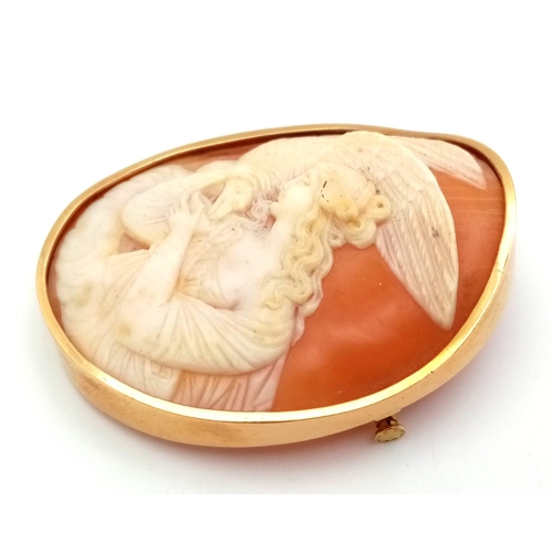 1615 - An Antique 18K Gold Cameo Pendant or Brooch of the Goddess Hebe. 5cm. 20g total weight.