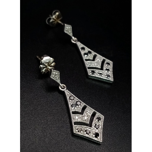 904 - A Pair of 18k White Gold Diamond Sapphire Drop Earrings. Total Weight 5.24g       5509