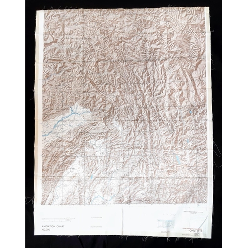 921 - A Vintage (1960s) Original Silk Map of China for an Airborne Soldier. Printed both sides - 79 x 103c... 
