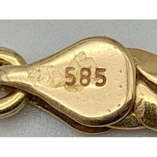 52 - A 14K Yellow Gold Flat Tight-Curb-Link Long Bracelet. 27cm.
5.93g