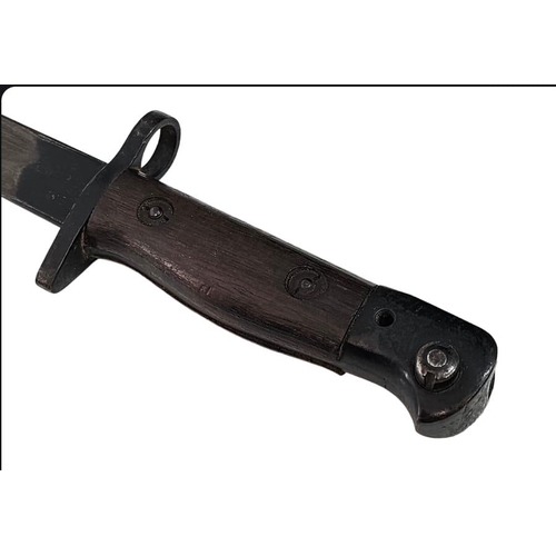 221 - WW1 British 1907 Pattern Bayonet. Dated March 1918. Maker Wilkingson. A little tight in the scabbard... 