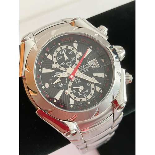 35 - Gentlemans PULSAR CHRONOGRAPH TACHYMETER YM62-X159. Multi dial/multi function model. Quartz movement... 