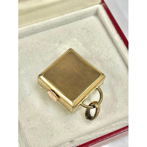 2 - Vintage Cartier pendant watch, with box. Working condition.