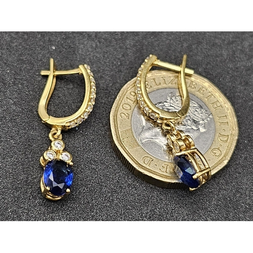 208 - PAIR OF 18K YELLOW GOLD STONE SET DROP EARRINGS, WEIGHT  3.5G, 22MM DROP APPROX