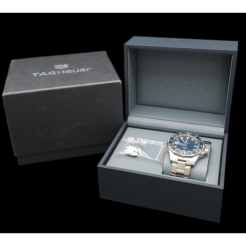 45 - A Tag Heuer Aquaracer - Calibre 5 Automatic Gents Watch. Stainless steel strap and case - 44mm. Blue... 