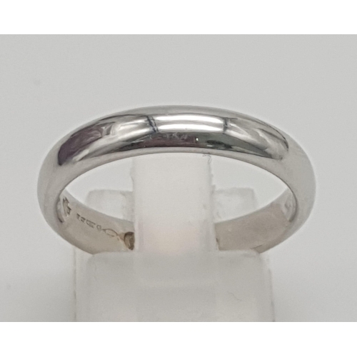 233 - A Vintage 950 Platinum Band Ring. Very clean with all UK hallmarks. Comes in original presentation b... 