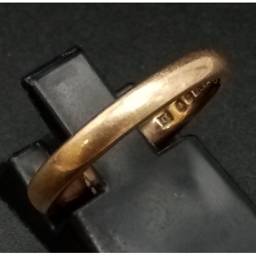 504 - A Vintage 9K Yellow Gold Band Ring. Size L. 2.52g.