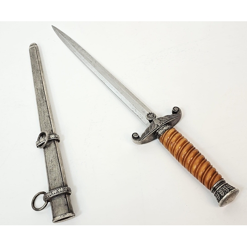 4 - 3rd Reich Army Officers Dress Dagger. Maker: Tiger.