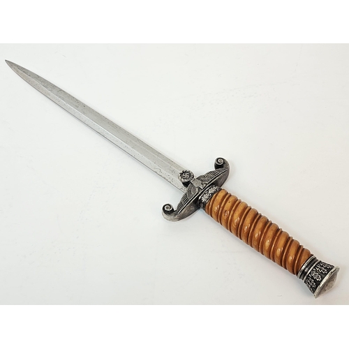 4 - 3rd Reich Army Officers Dress Dagger. Maker: Tiger.