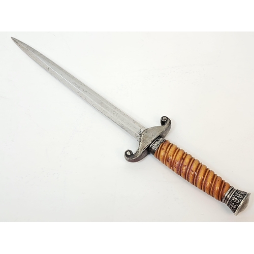 4 - 3rd Reich Army Officers Dress Dagger. Maker: Tiger.