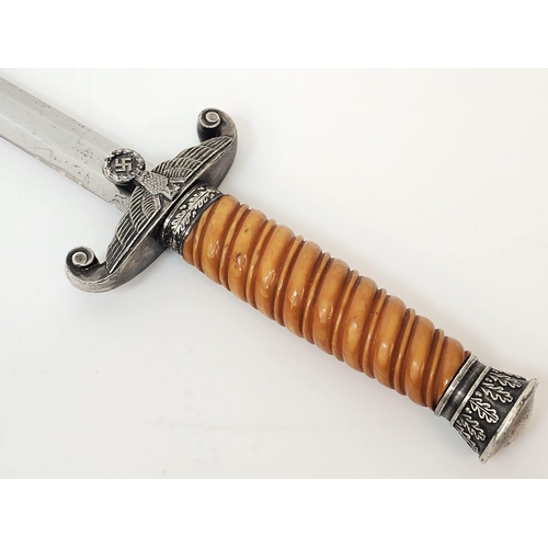 4 - 3rd Reich Army Officers Dress Dagger. Maker: Tiger.