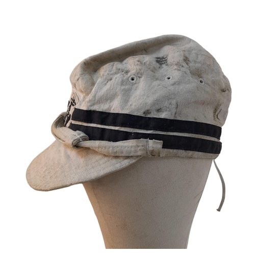 279 - WW2 Japanese Naval Officers Tropical Field Cap. Nice markings inside.