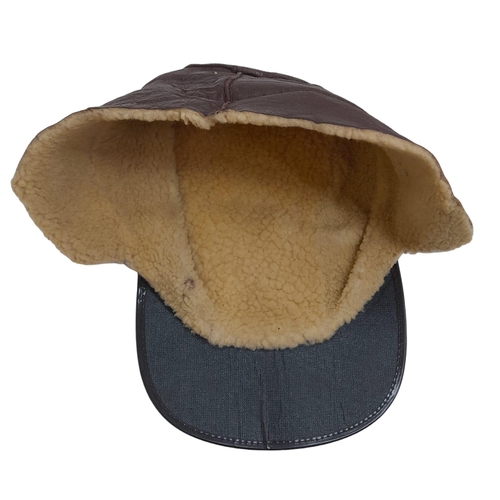 370 - WW2 U.S.A.A.F Leather B2 Bomber Crew Hat.